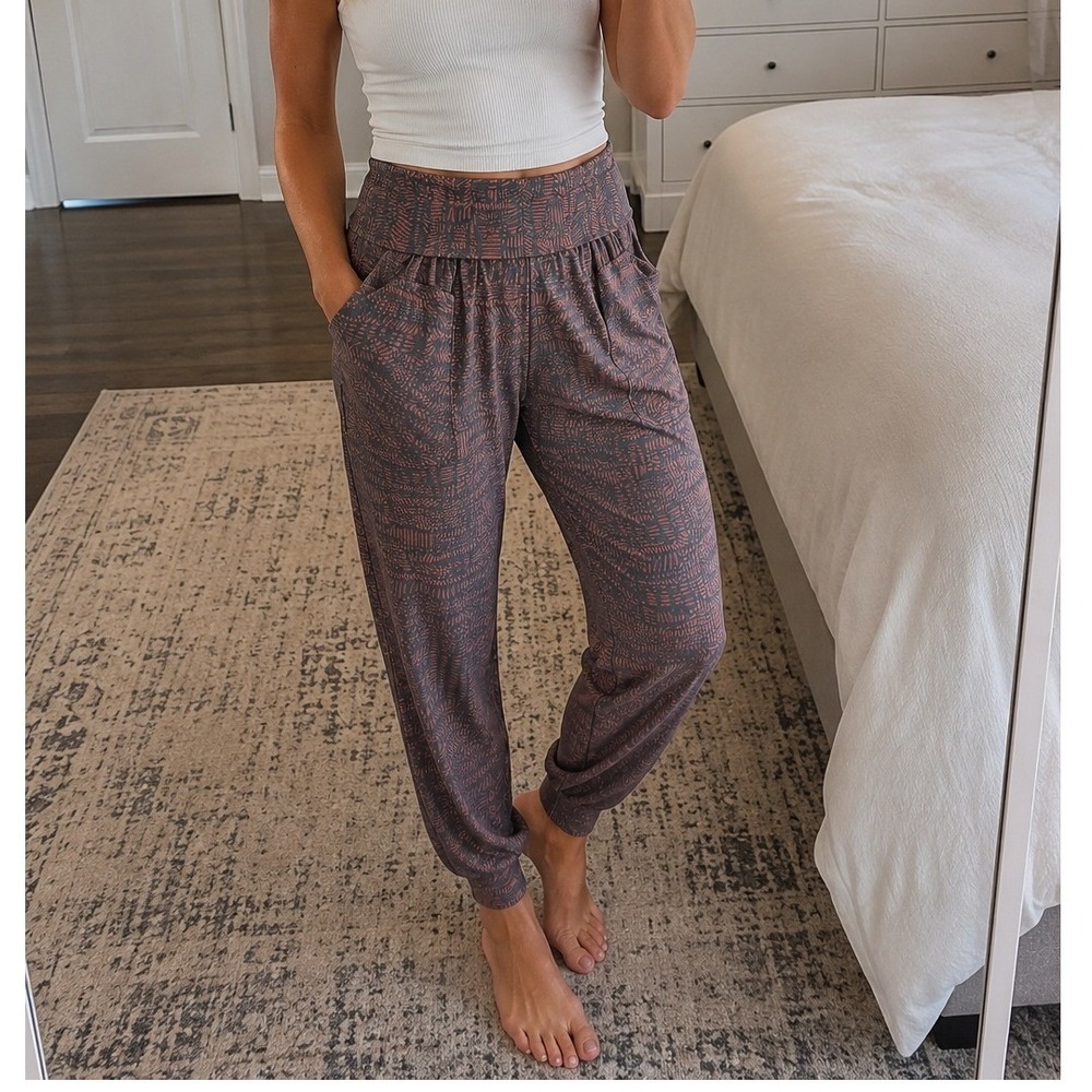 Vela Apparel Women Small Gray Coral Tribal Print Harem Jogger Pants Yoga Pockets